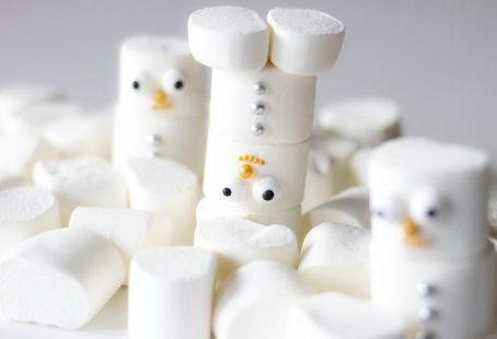 Confectioner's Sugar - white and black dice lot