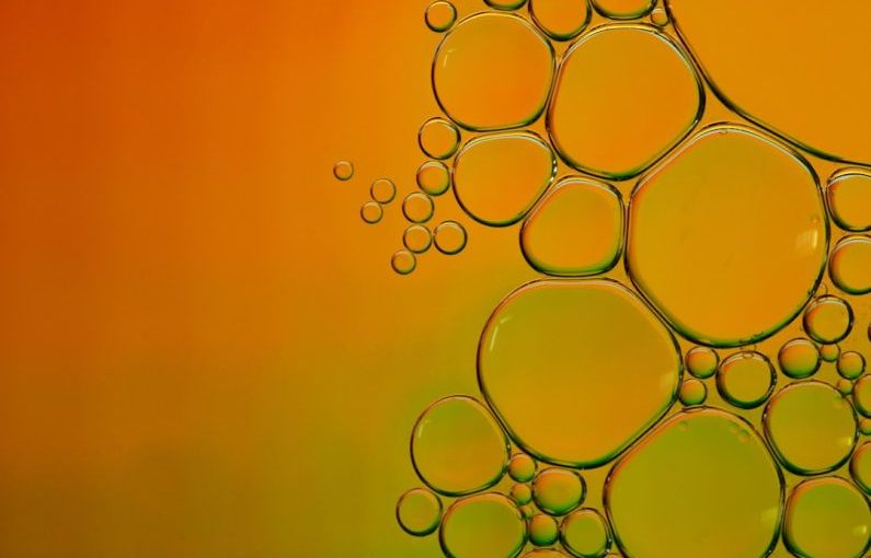 Co2 Molecule - water dew graphic